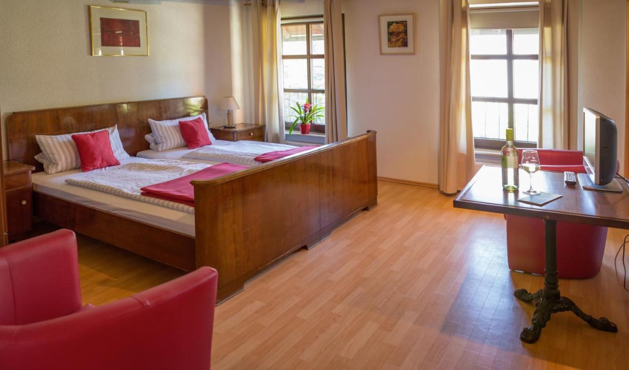 Weingut Knauer Apartment Dettelbach Bagian luar foto