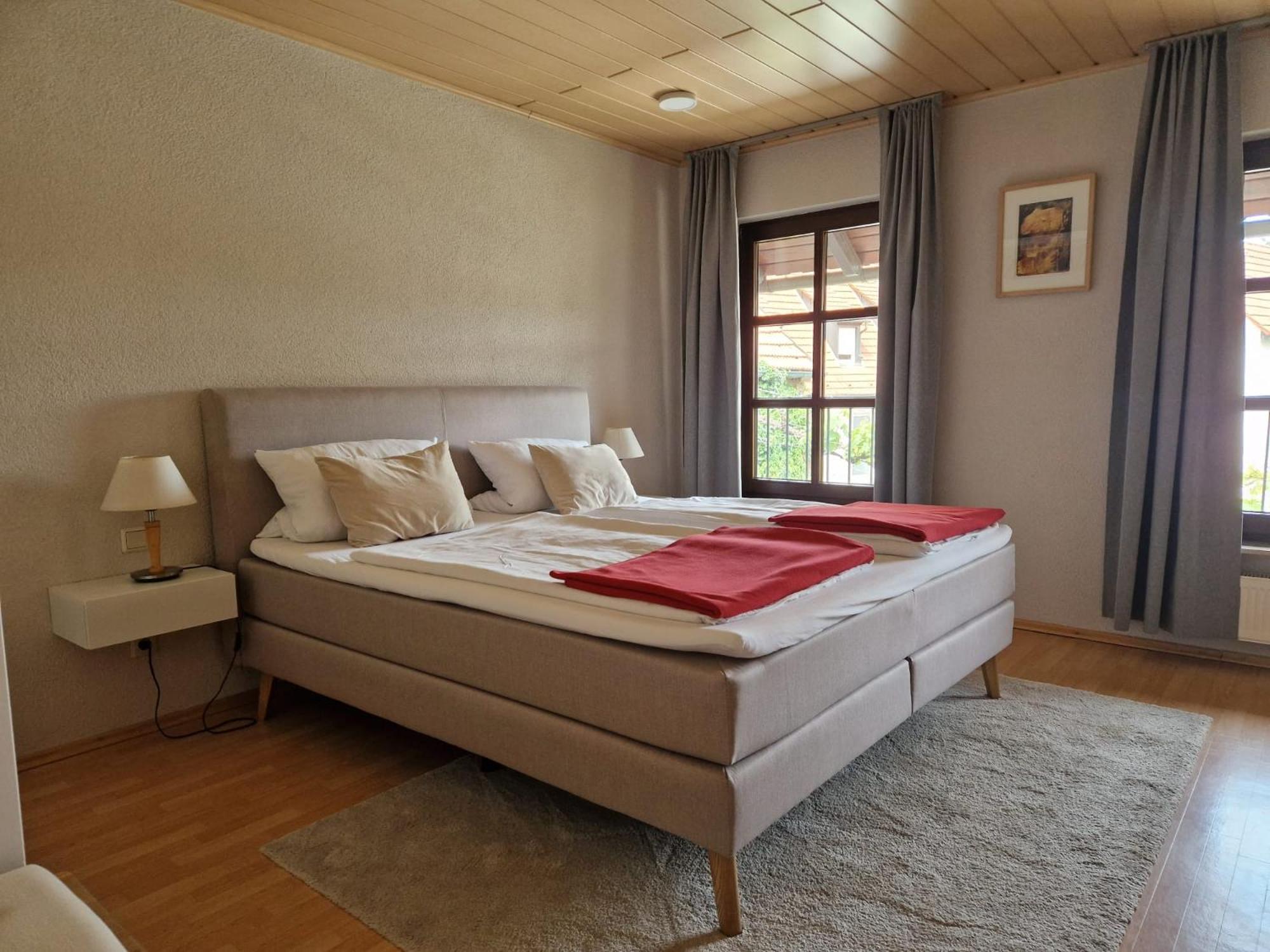 Weingut Knauer Apartment Dettelbach Bagian luar foto